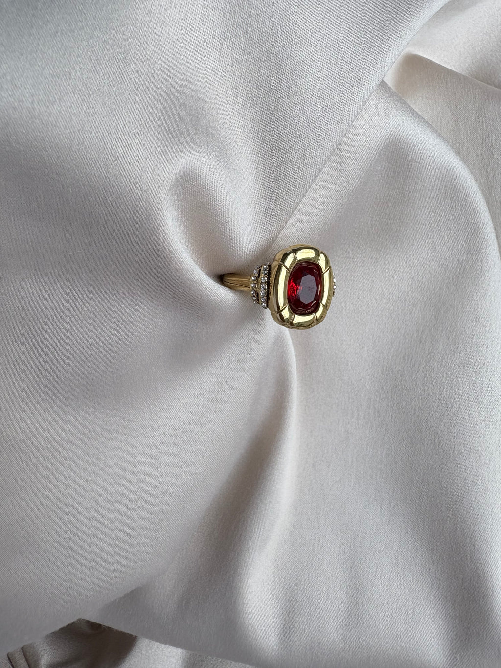 Charlotte Ring