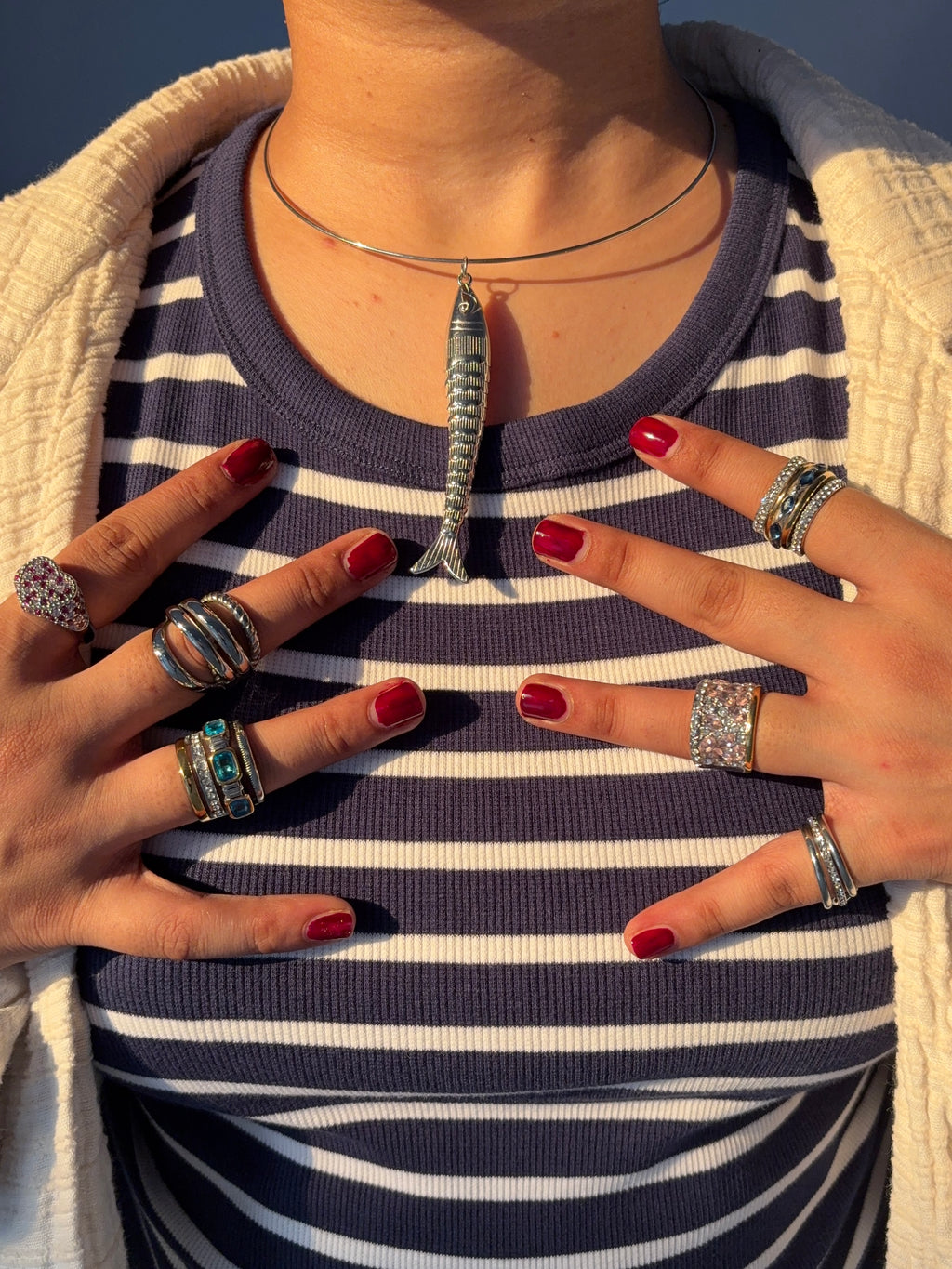 Big fish collar necklace