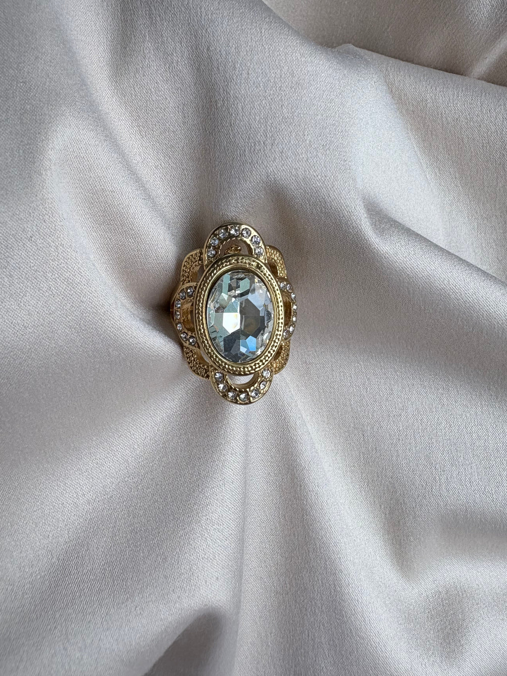 Antique stone cluster ring ( oval)
