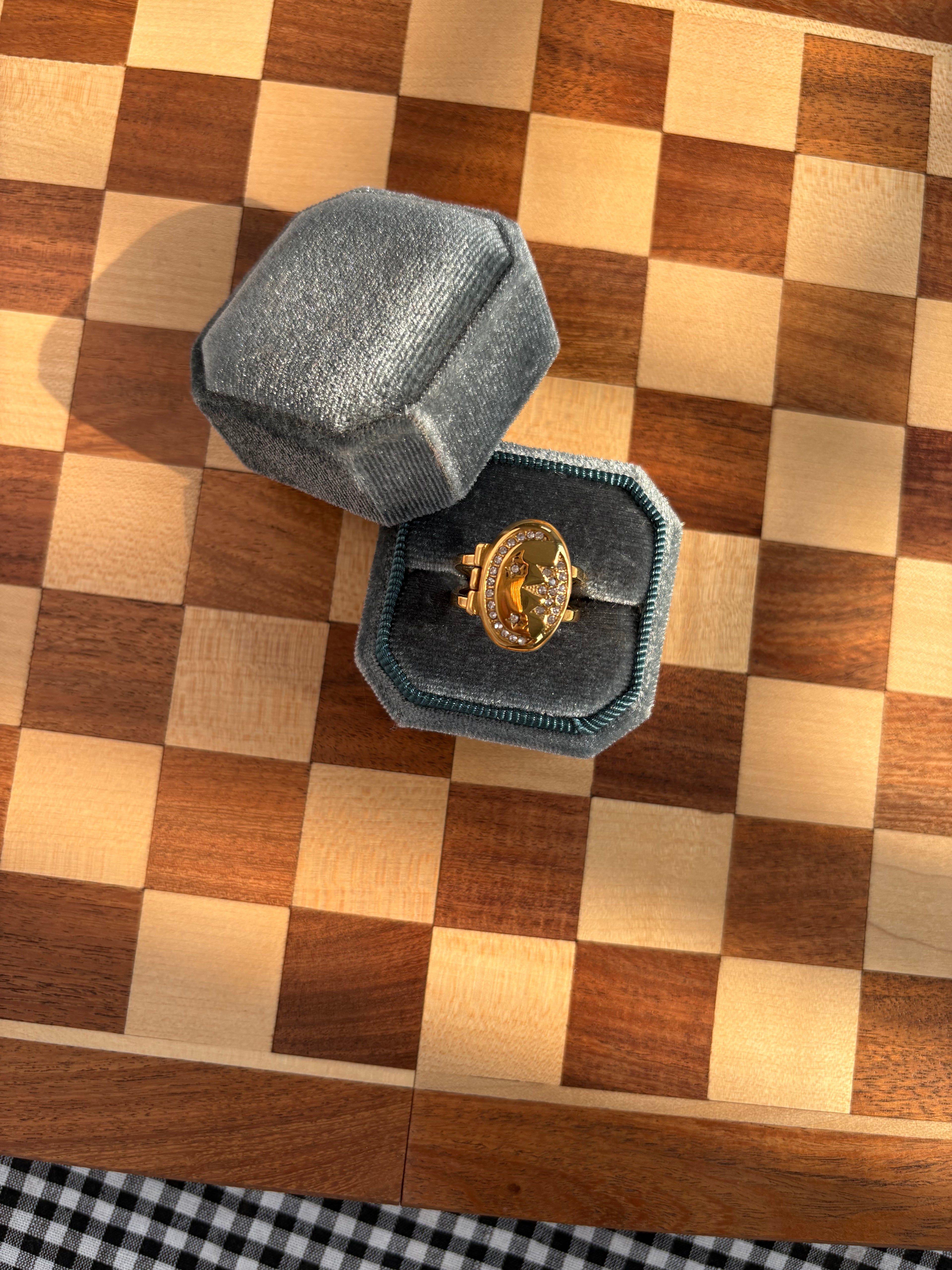 Photo ring