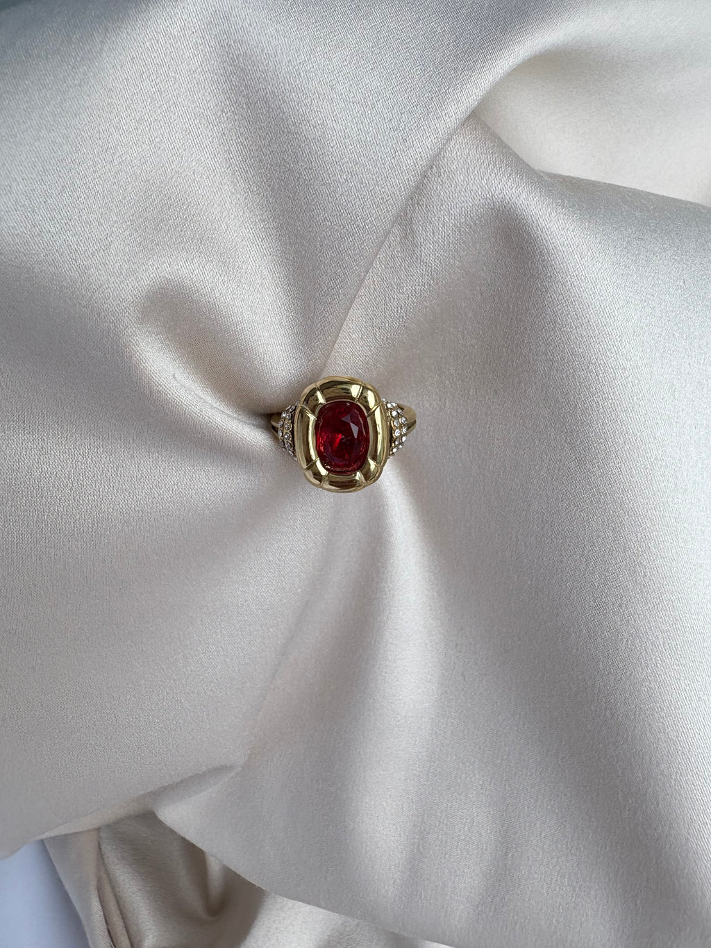 Charlotte Ring