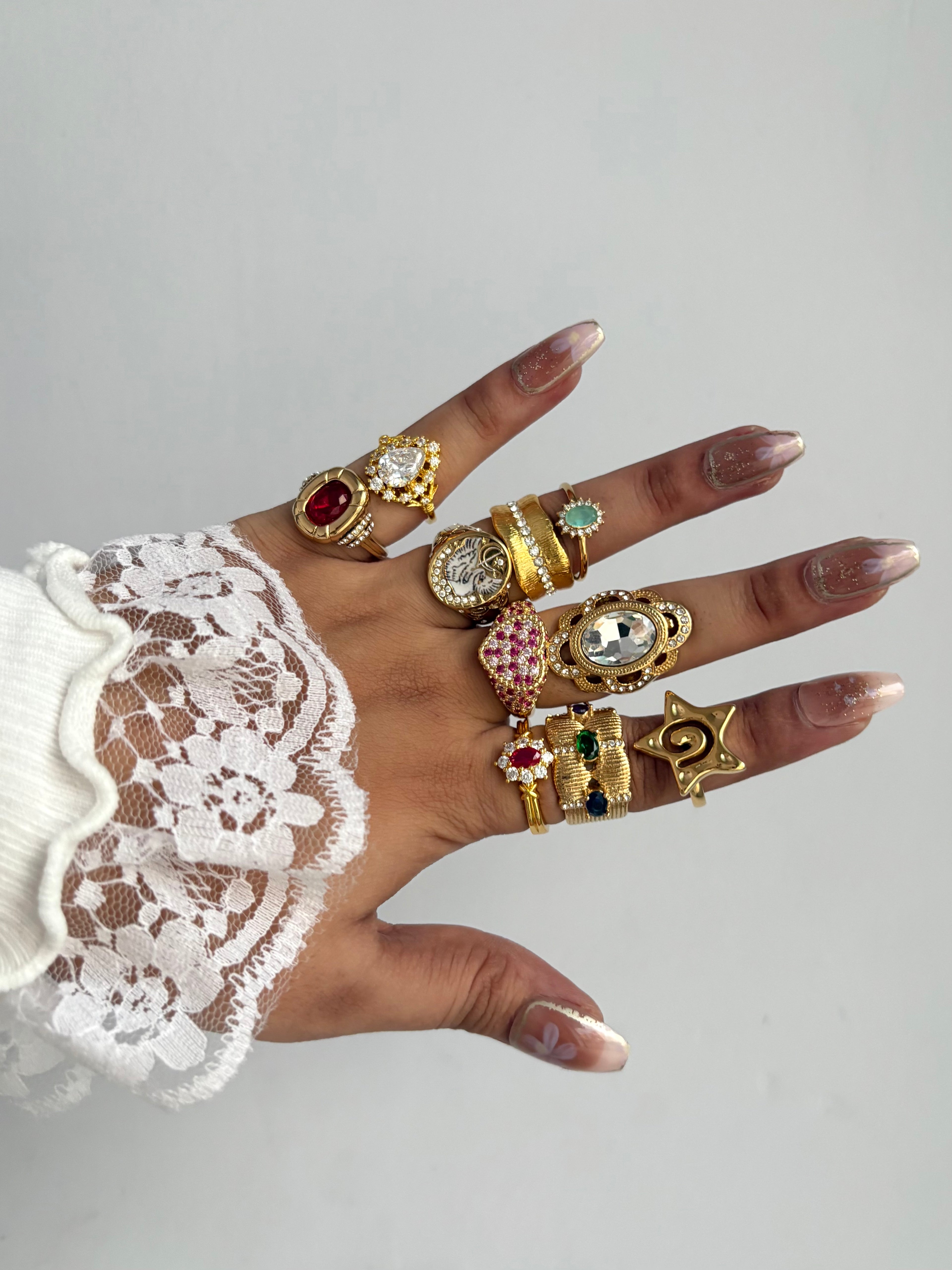 Vintage style swan ring