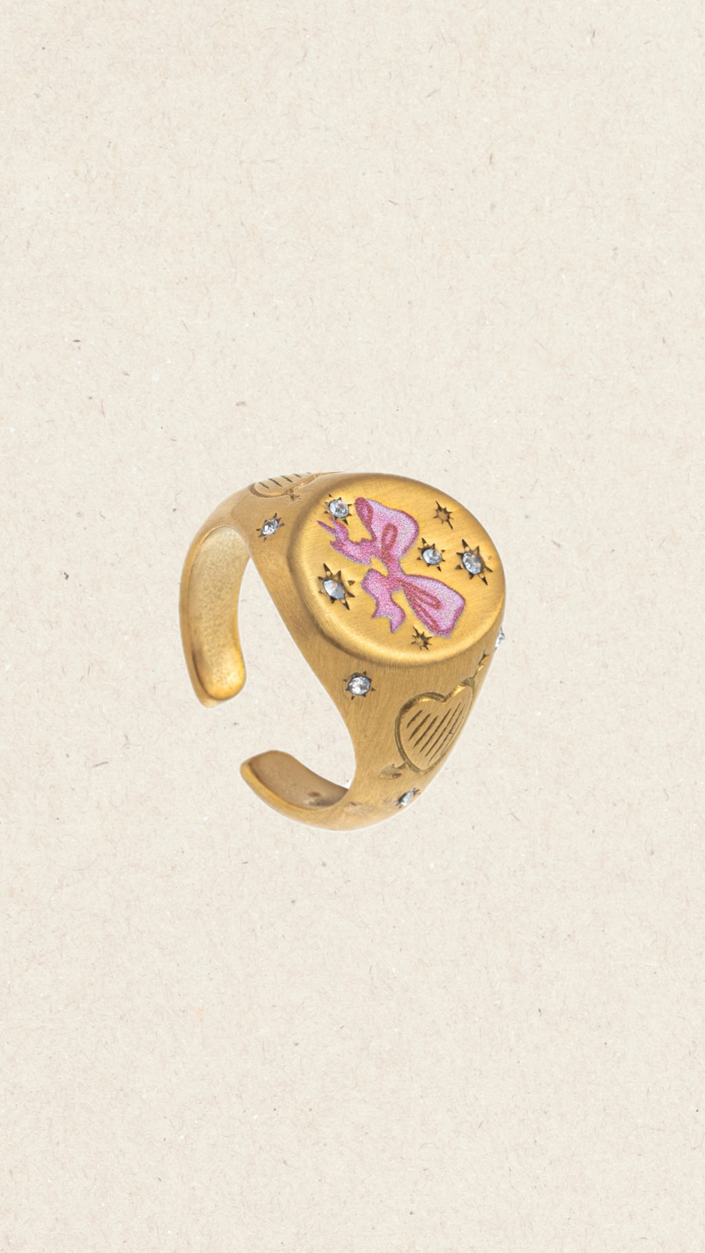 Vintage style bow ring