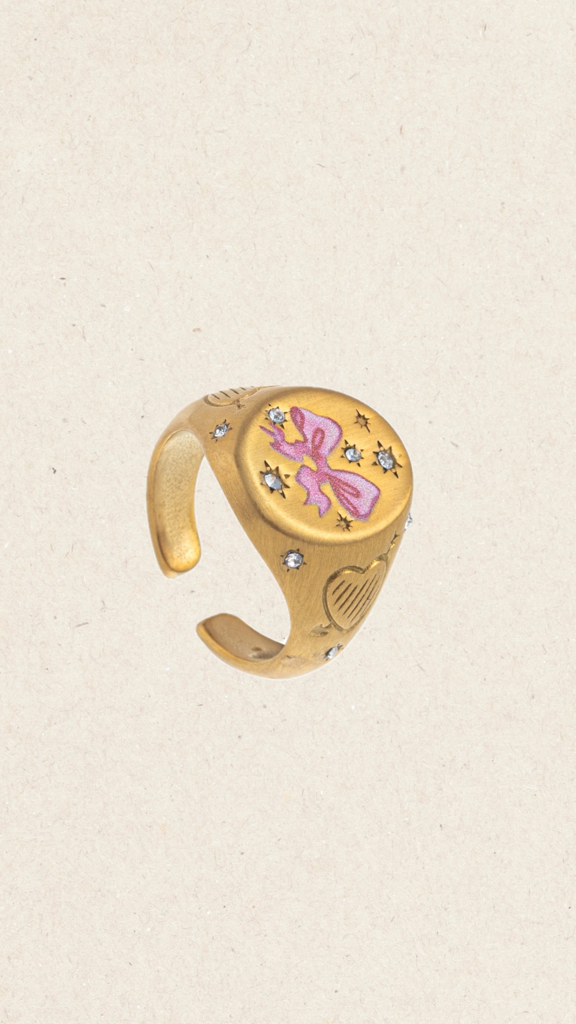 Vintage style bow ring
