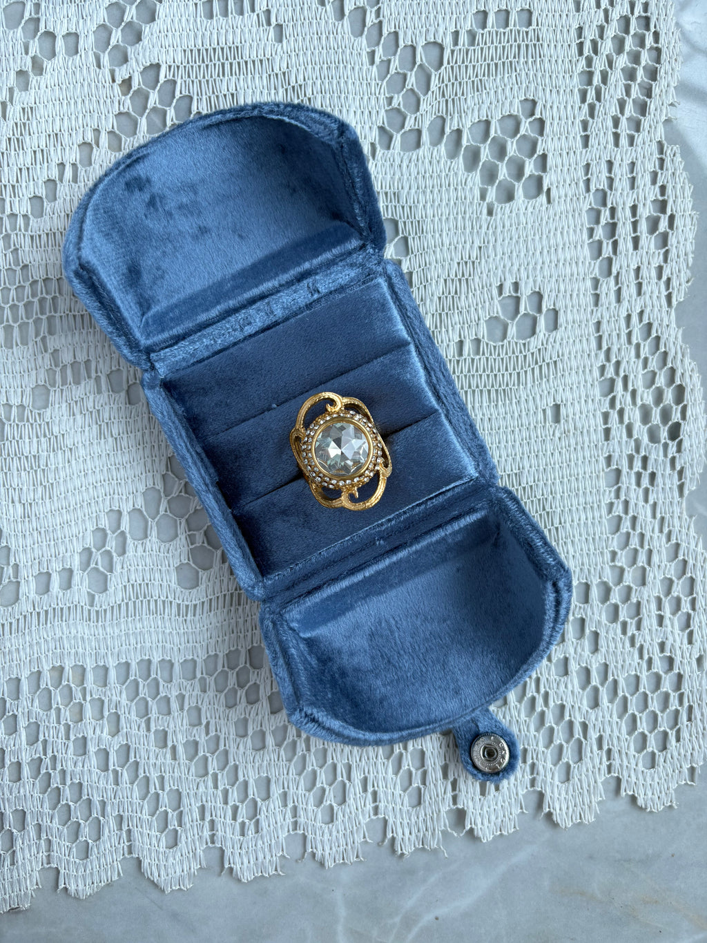 Stone cluster flower ring