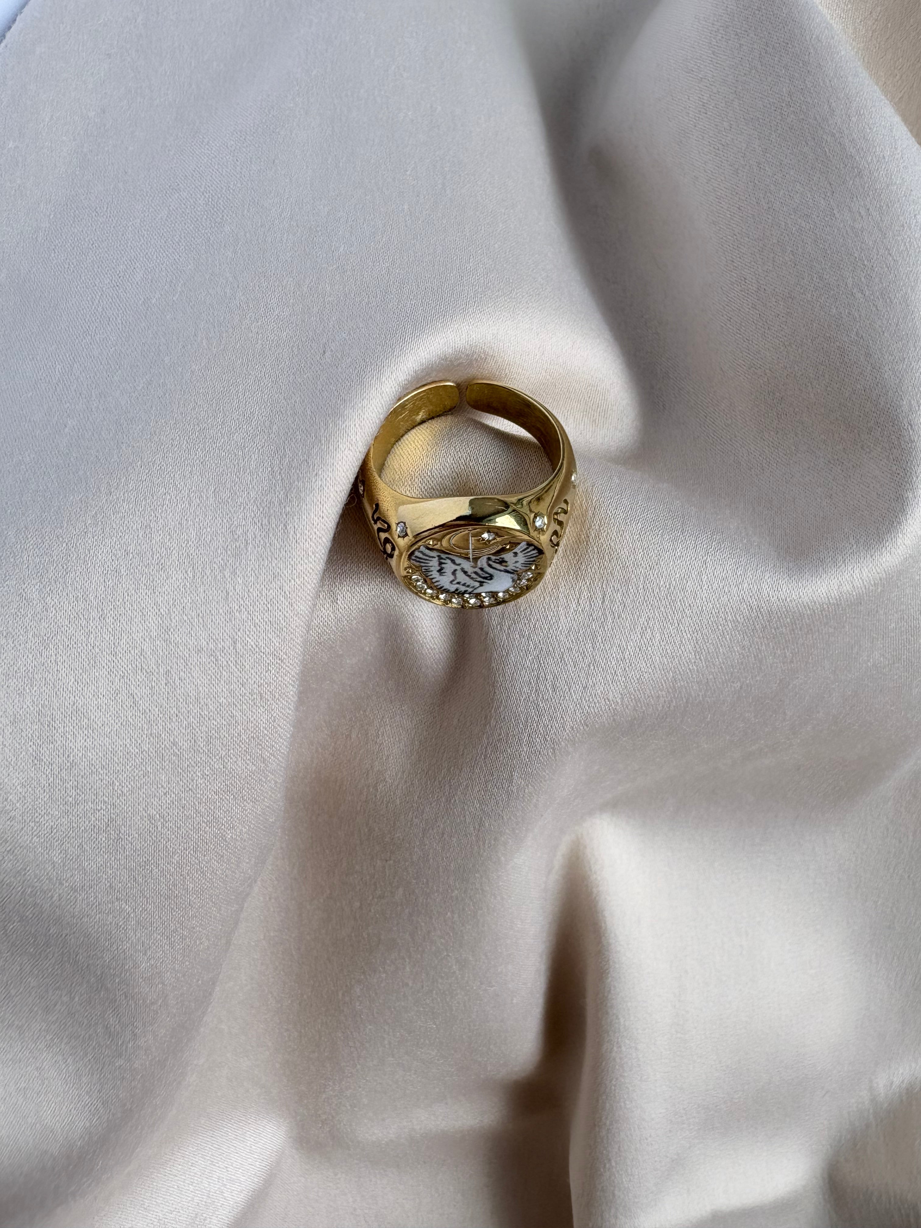 Vintage style swan ring