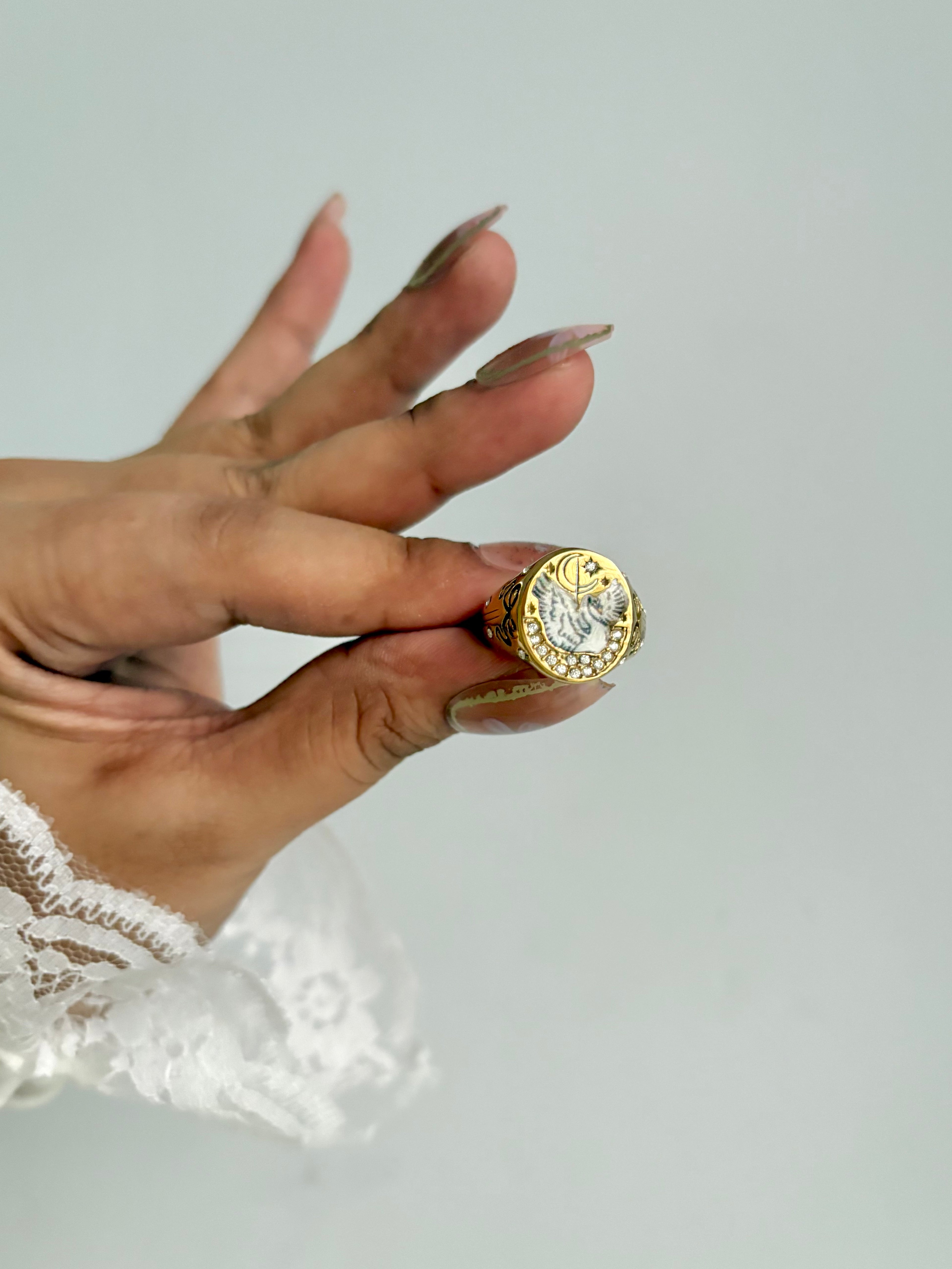 Vintage style swan ring