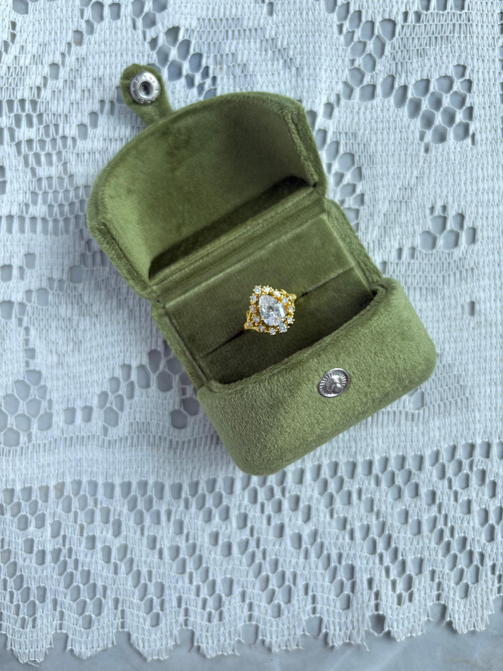 Studded white zircon ring