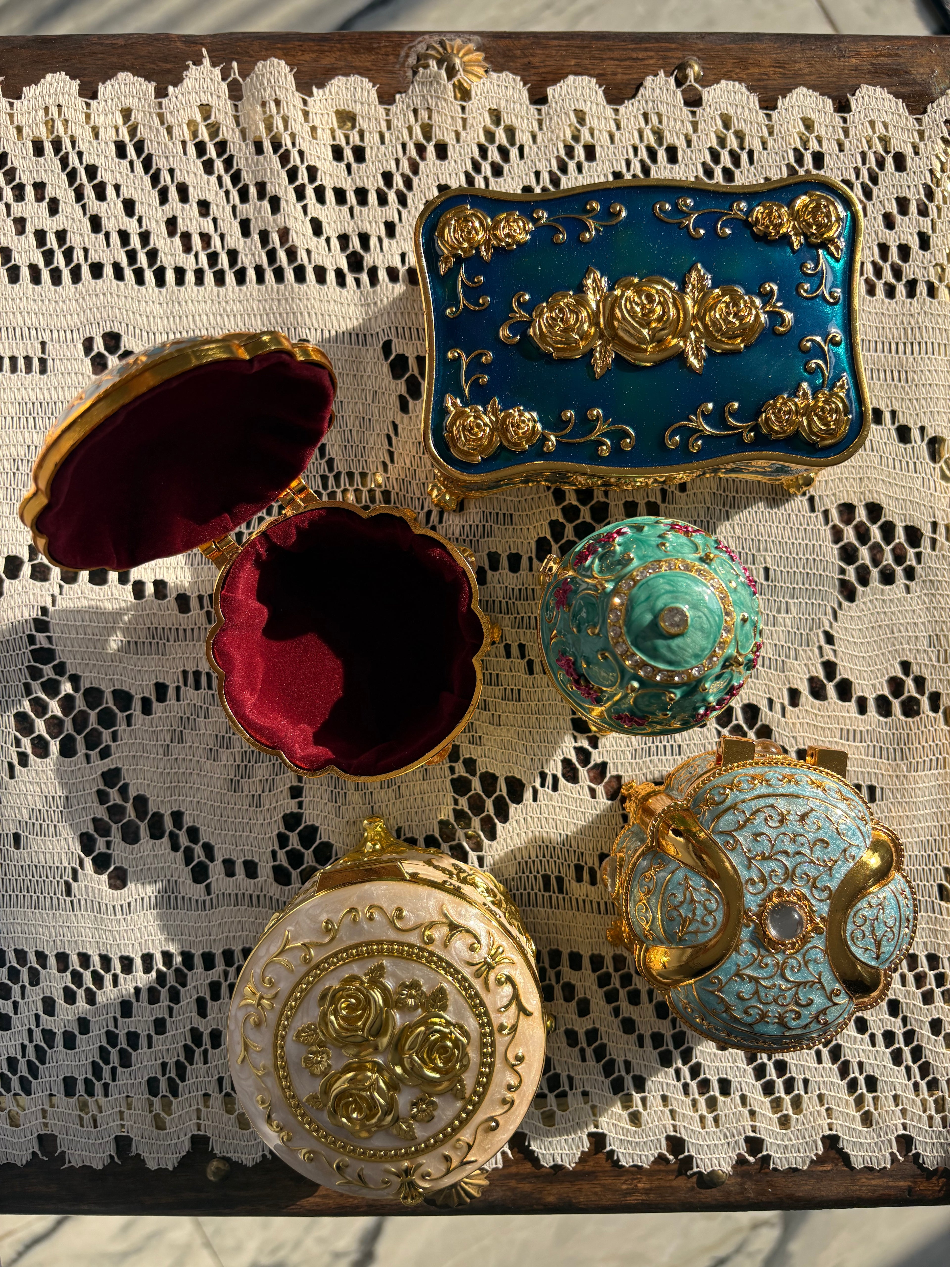 Vintage style jewellery box