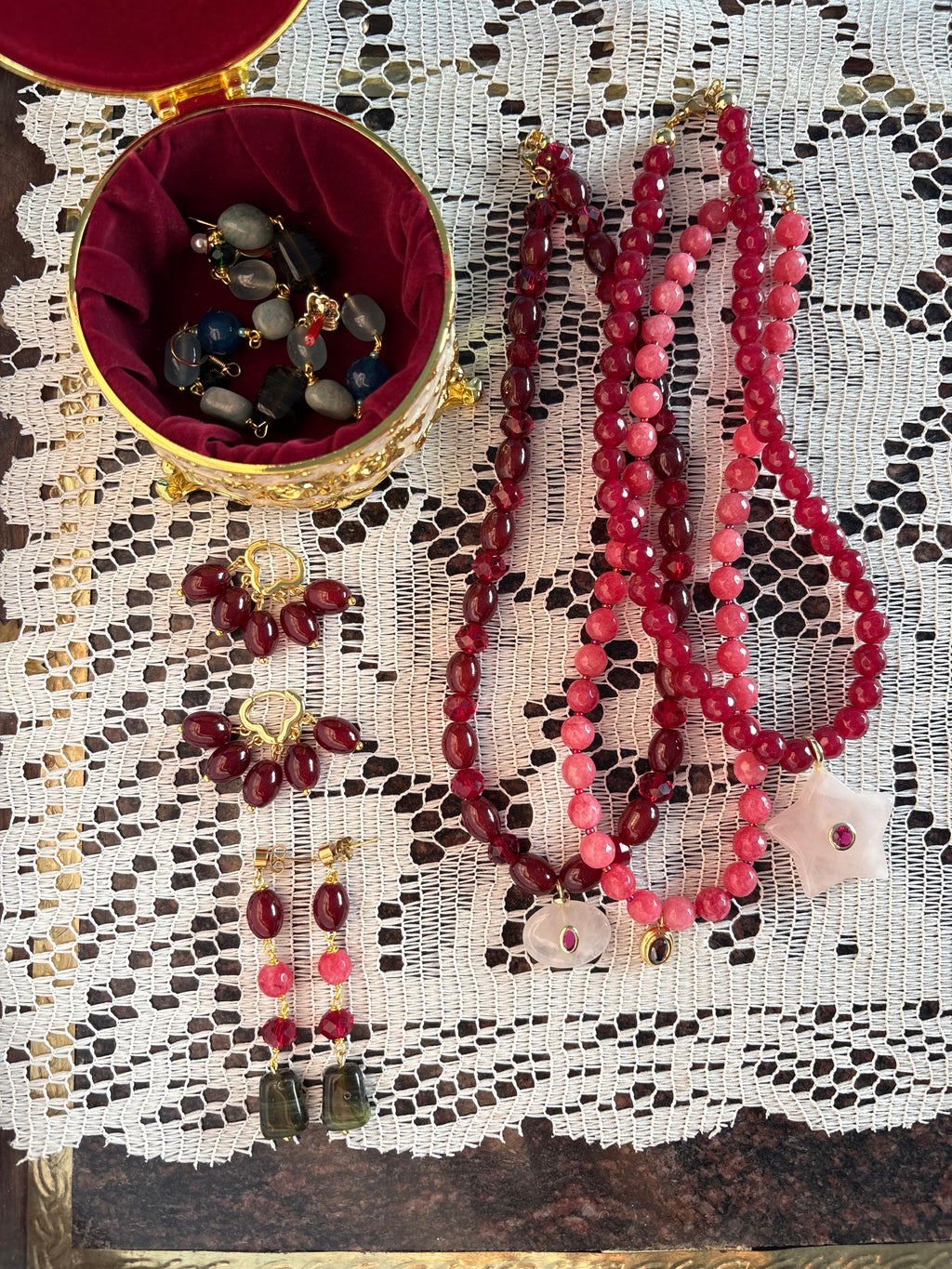Rouge pink beaded necklace