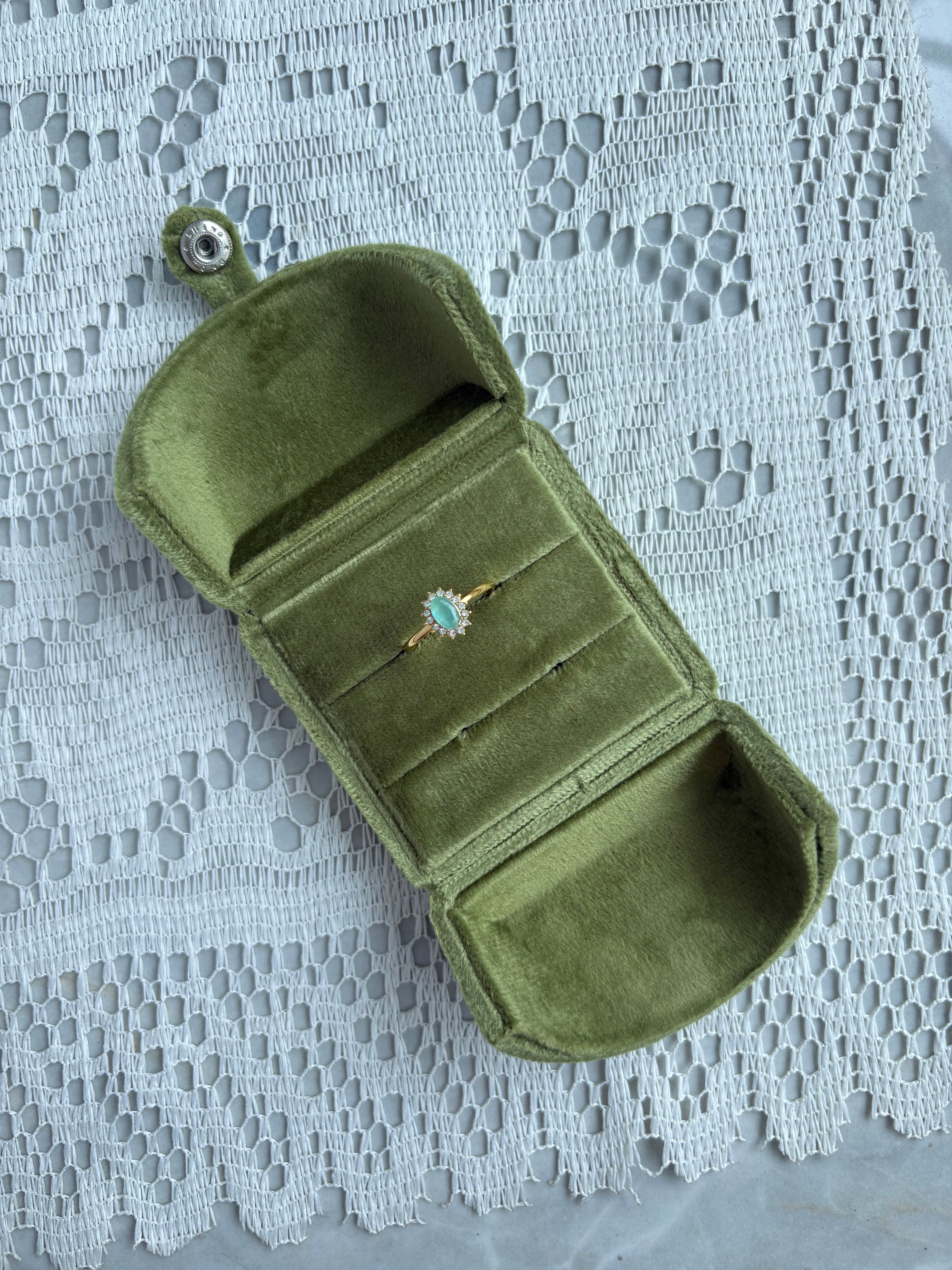 Aquamarine gemstone ring