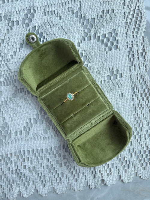 Aquamarine gemstone ring