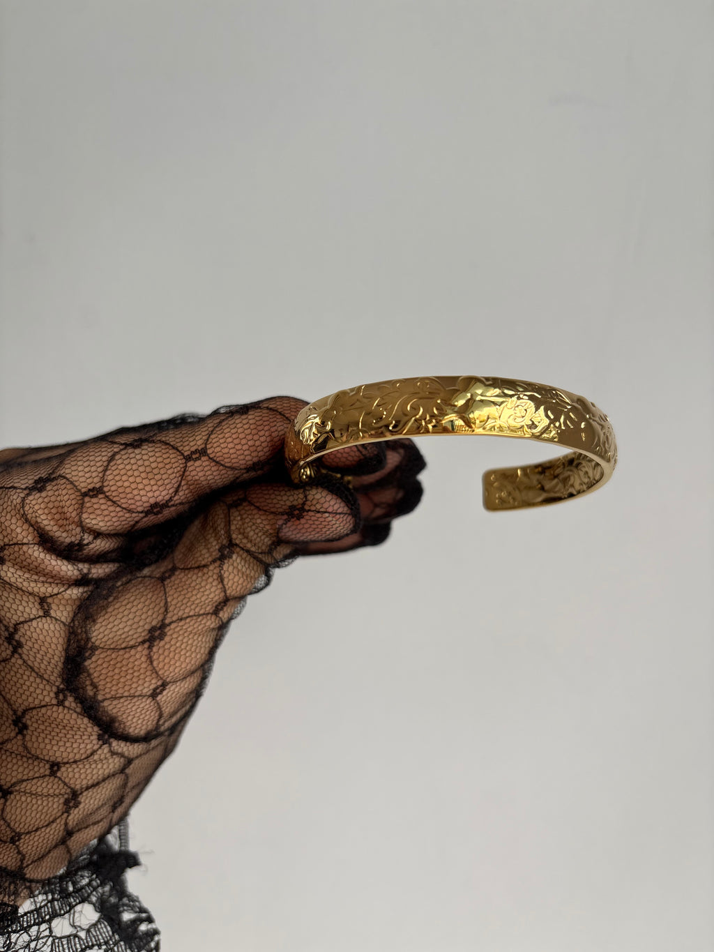 Floral hand cuff