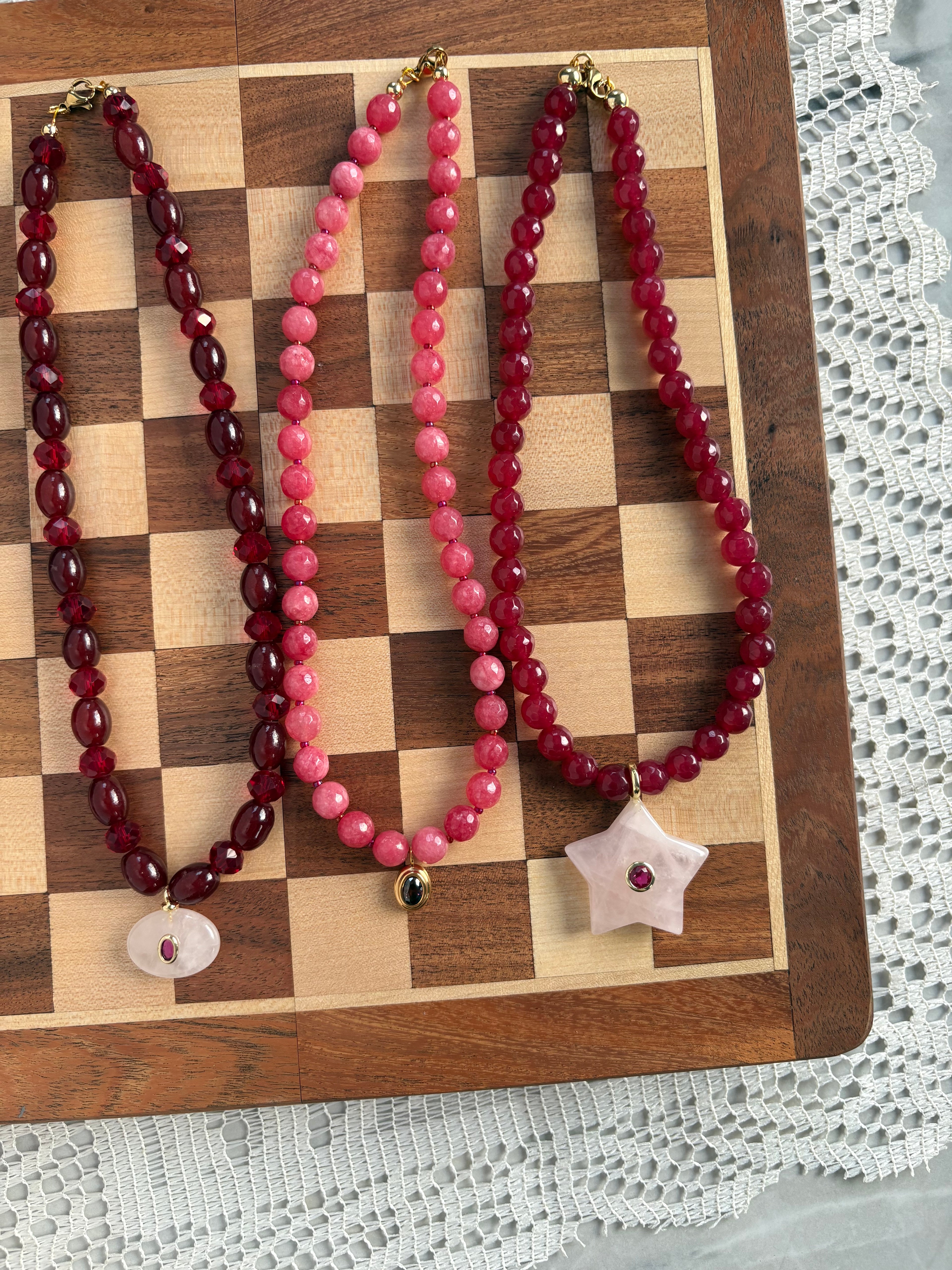 Rose quartz tumble necklace