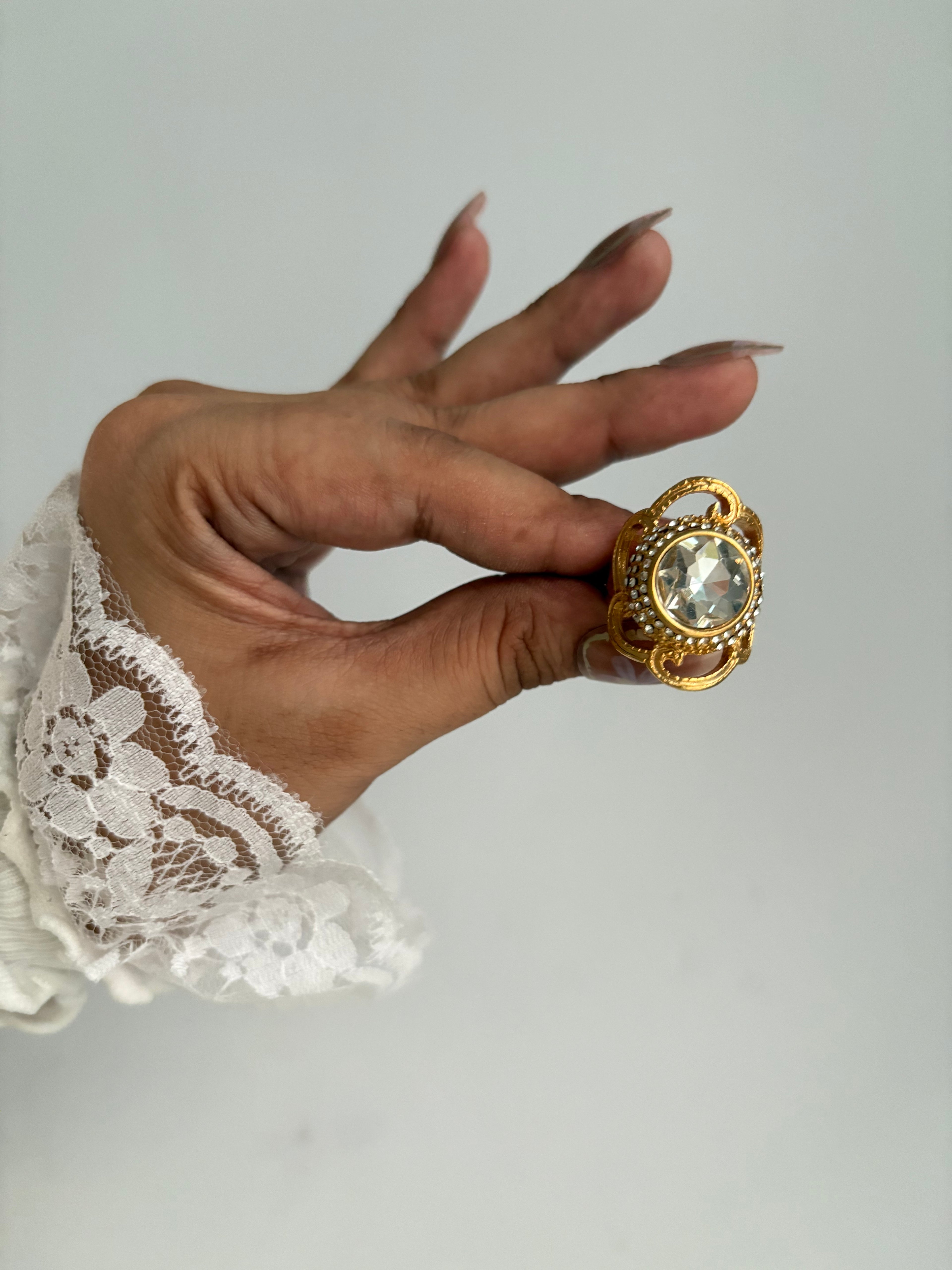 Stone cluster flower ring