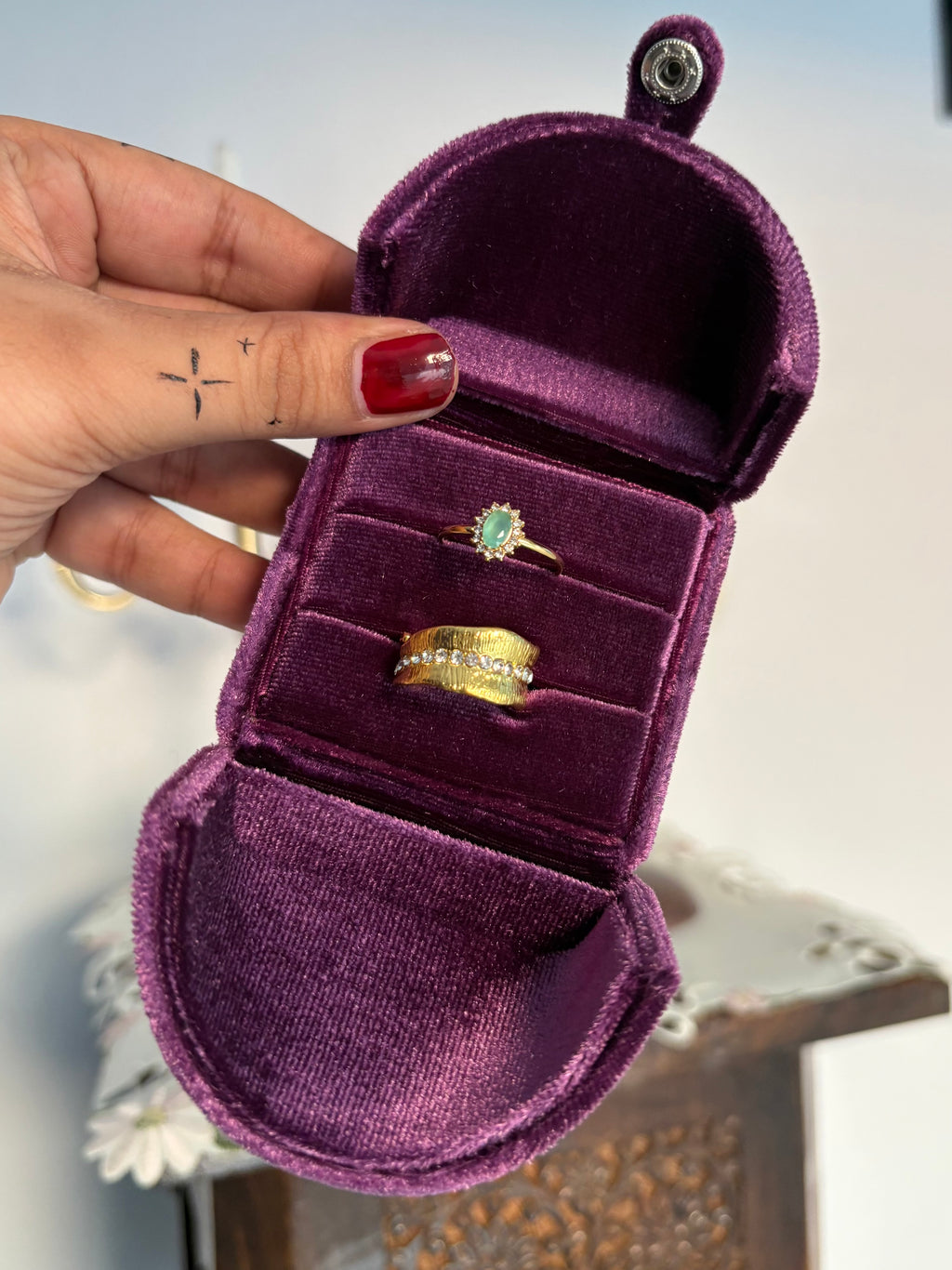 Aquamarine gemstone ring