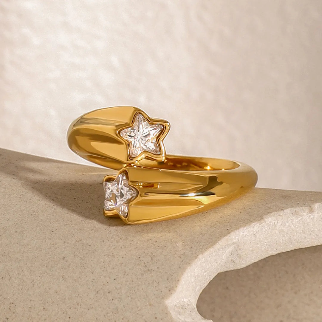 Spiral star ring band