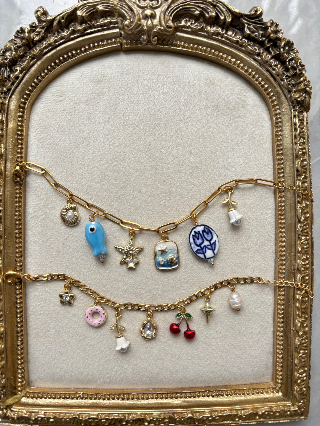 Charm bracelet