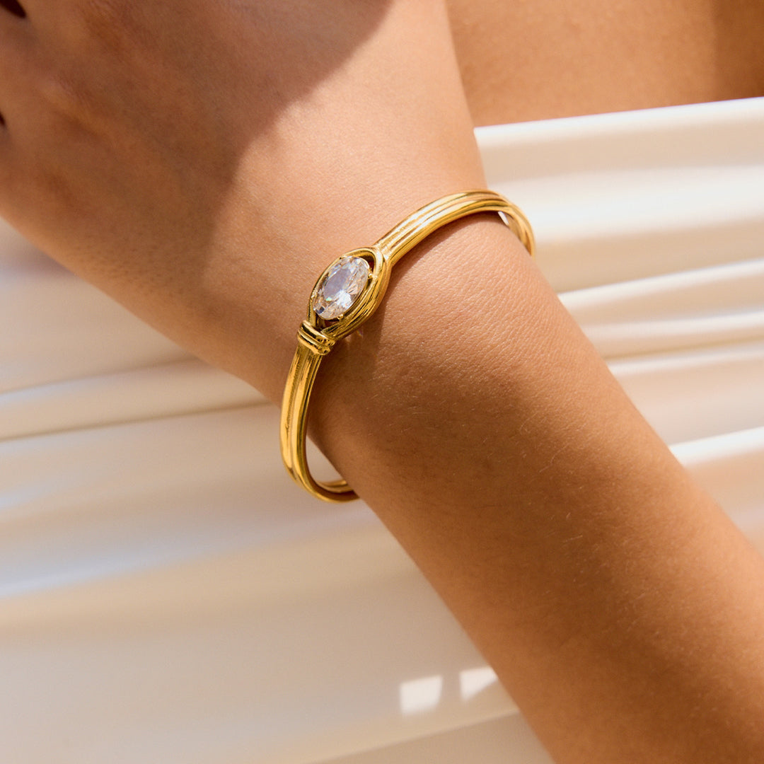 Vintage style bracelet cuff