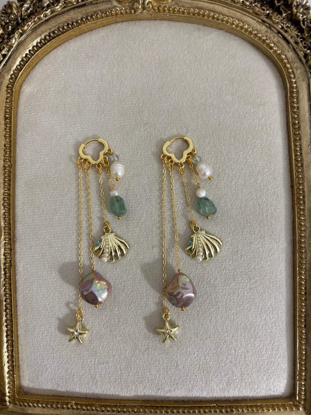 Mermaid kiss dangler